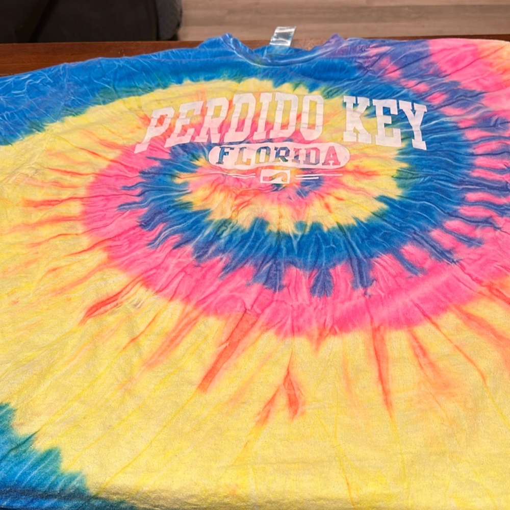 2x tye dye Tshirt. Never worn. Bright colors